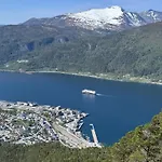 Gjestgiverier Utsikten Romsdalen *