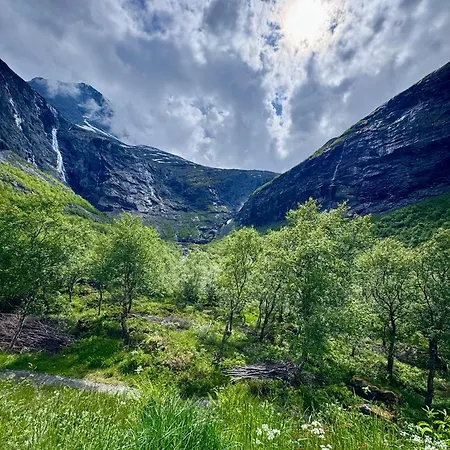Utsikten Romsdalen * Åndalsnes