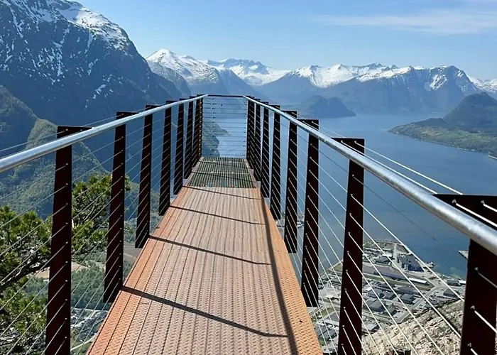 Utsikten Romsdalen * Åndalsnes