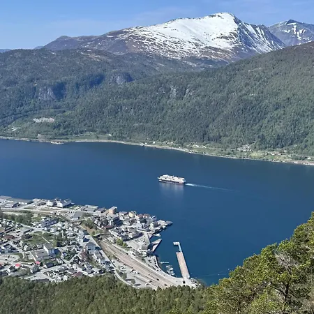 Casa de hóspedes Utsikten Romsdalen *